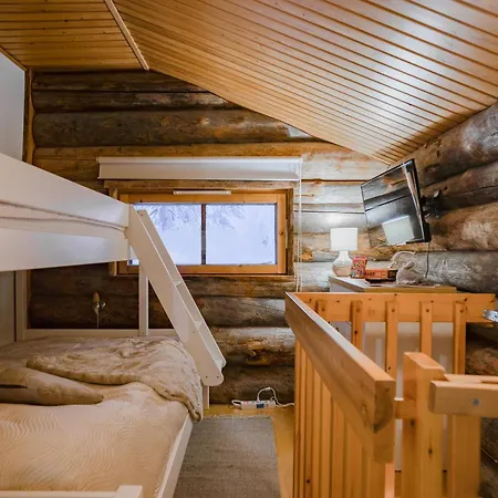 Lilla Loimu, 2 Skipasses Ruka-pyhae Included, Skibus Doorstep